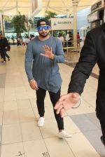 Honey Singh snapped at Airport on 20th Feb 2016